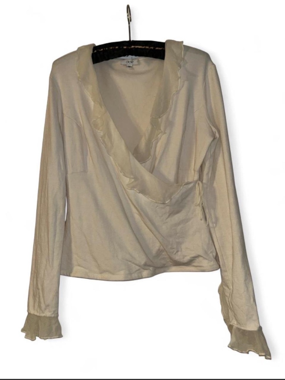 Vintage Caché Cream Ruffle Wrap Top 🤍